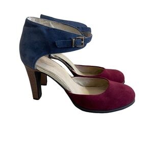 Seychelles Blue/Cranberry Round Toe Heels